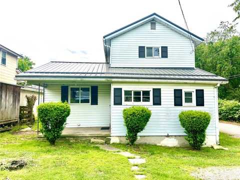 301 4th St, Luzerne, PA 15413
