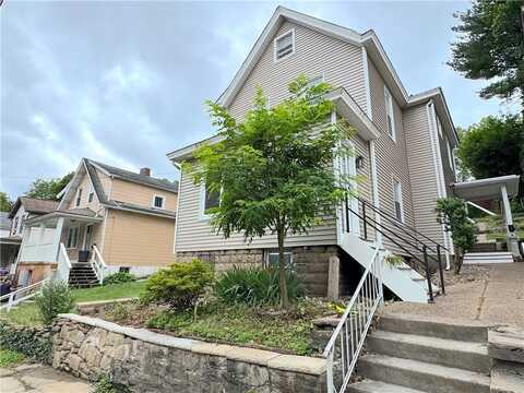 215 Good St, Jeannette, PA 15644