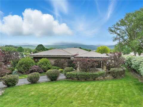 107 Belmont Circle, Uniontown, PA 15401