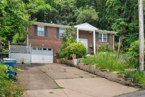 7901 Orlan Pl, Penn Hills, PA 15147