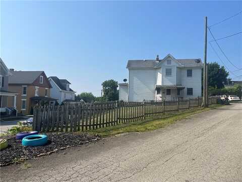 624 Sidney St, Greensburg, PA 15601