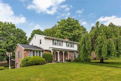 600 Buckingham Dr, Hempfield Twp - WML, PA 15601