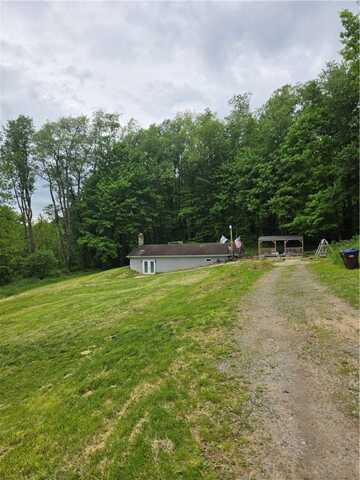 7680 Lamor Rd, Jefferson, PA 16137