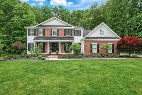 2104 Pierce Bluffs Dr, Hermitage, PA 16148