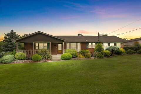 221 Moody Rd, Imperial, PA 15126