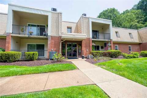 551 Sloop Dr, McCandless, PA 15237