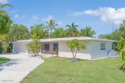 827 El Dorado Parkway E, Cape Coral, FL 33904