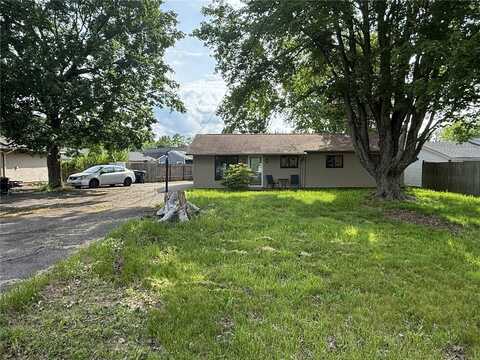 230 Sherwood Dr, Cranberry Twp, PA 16066