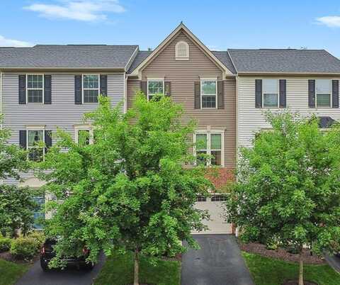 122 Arbor Trail Dr, Robinson Twp, PA 15136