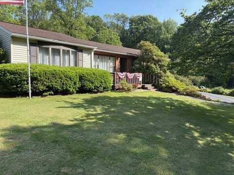 290 Gray Station Road, Derry, PA 15717