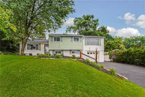 220 Aberdeen Dr, Fayette, PA 15071