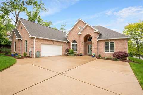 221 Red Oak Dr, Peters Township, PA 15317