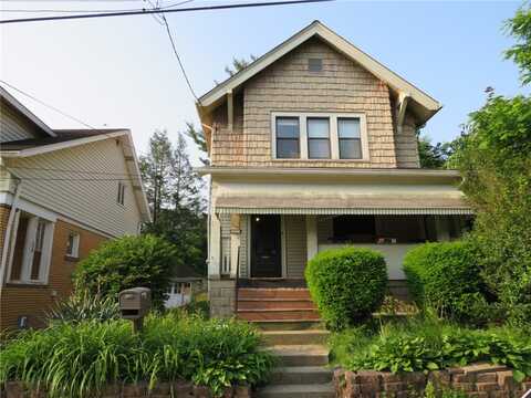 1111 Progress St, McKees Rocks, PA 15136
