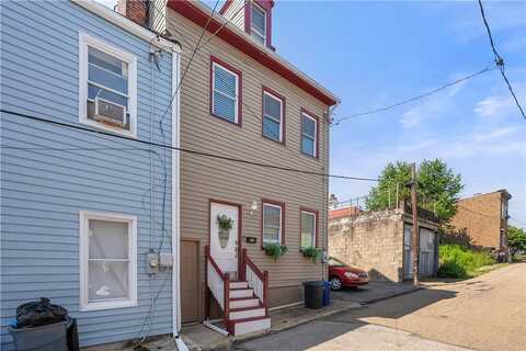 841 Blossom Way, East Allegheny, PA 15212
