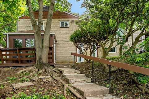 231 Woodside Rd, Hillsboro, PA 15221