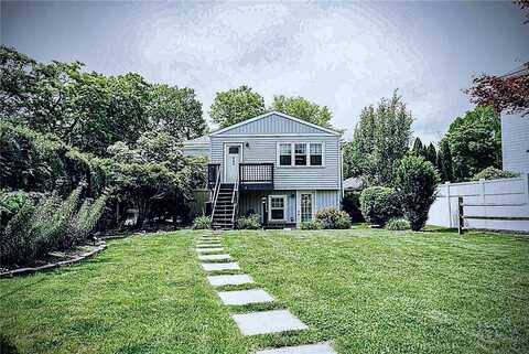 684 Elizabeth St, Bridgeville, PA 15017