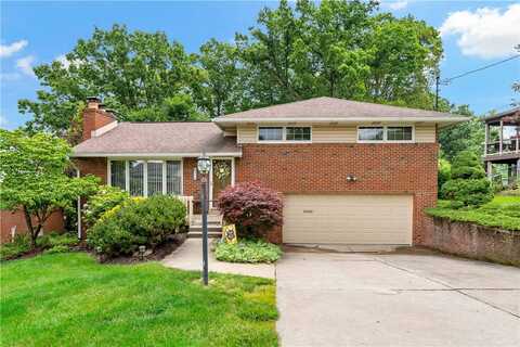 315 Yarrow Ln, Pleasant Hills, PA 15236
