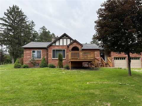 30 Lightcap Rd, Unity, PA 15650