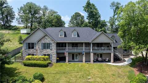 146 Woodbury Drive, Buffalo, PA 16055