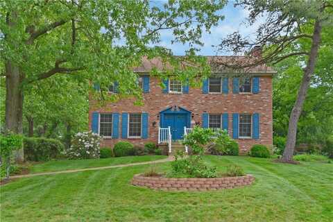 412 Forest Trails Dr, McCandless, PA 15090