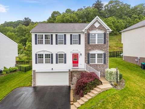8045 Maureen Dr, Cranberry Twp, PA 16066