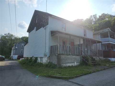 54 Elm St, Natrona, PA 15065