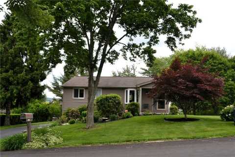 139 Wayne Dr, Cranberry Twp, PA 16066