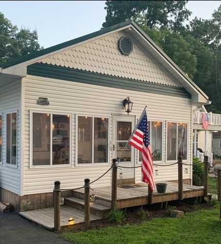 11863 Lakeview, Conneaut Lake, PA 16316