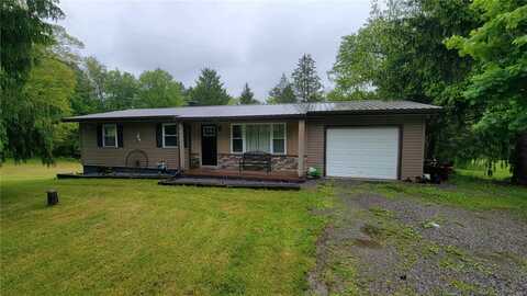 14 Bortz Rd, Stoneboro, PA 16153