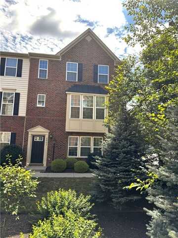 2801 Pointe View Dr, Adamstown, PA 16046