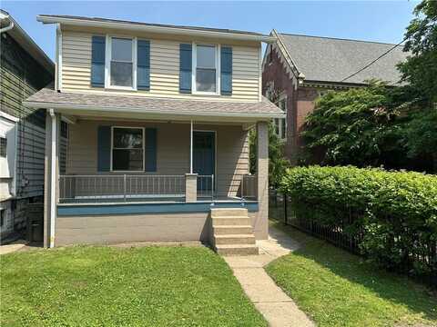 710 Allegheny River Boulevard, Oakmont, PA 15139