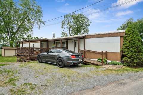 33 Skyview Dr, Oakdale, PA 15071