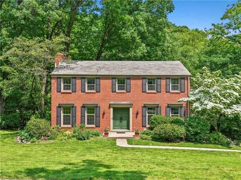 105 Woodshire Dr, O'Hara, PA 15215