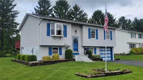 880 Lansberry Court, Somerset, PA 15501