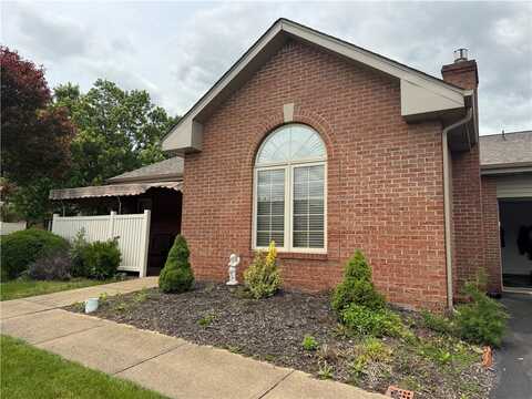 127 Crosswynds, Chippewa Twp, PA 15010