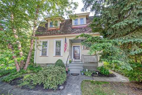 31 Nicholson St, Crafton, PA 15205