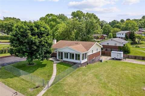 416 Hankey Farms Dr, Oakdale, PA 15071