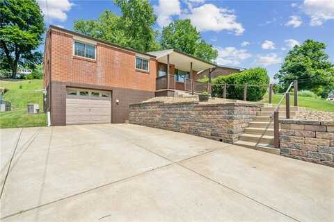 771 Center Rd, Plum, PA 15239