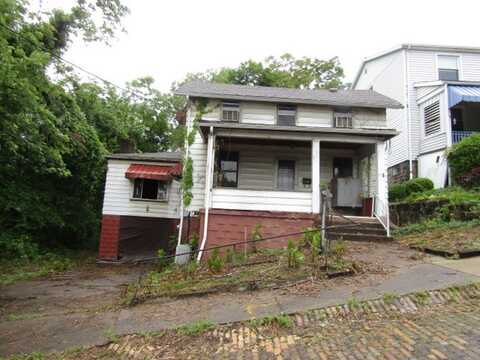 445 4th St, Freedom, PA 15042