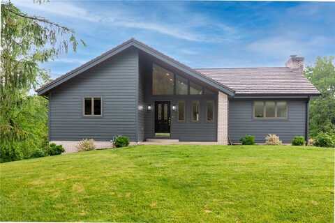 2420 Thomas Dr, Hampden Township, PA 15101