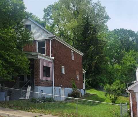 2722 Bethesda St, Gregg, PA 15227
