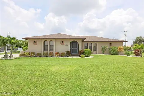3925 SE 2nd Place, Cape Coral, FL 33904