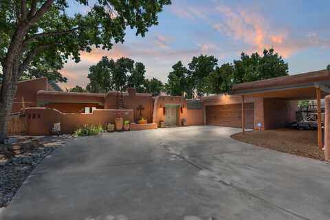 4104 RAVENWOOD Court NW, Albuquerque, NM 87107