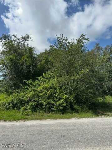 2905 39th Street SW, Lehigh Acres, FL 33976