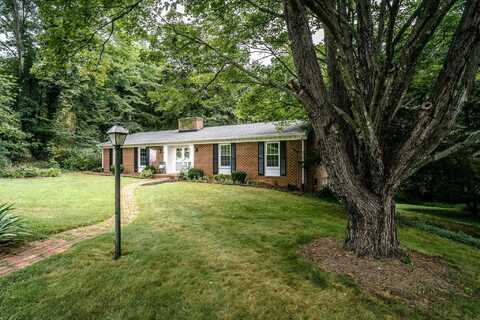 1233 PINEHURST RD, STAUNTON, VA 24401