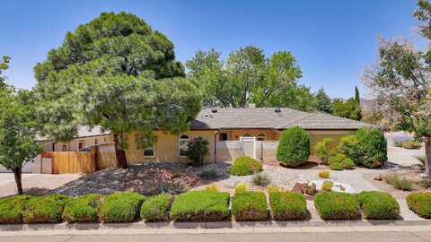 9619 ADMIRAL DEWEY Avenue NE, Albuquerque, NM 87111