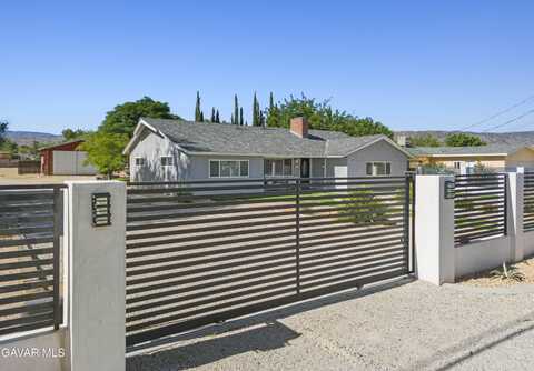 5136 W Avenue L8, Lancaster, CA 93536