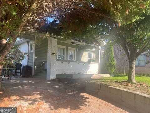 3101 E Point, East Point, GA 30344