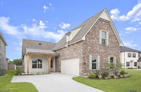 13321 Belle Reine Dr, Geismar, LA 70734