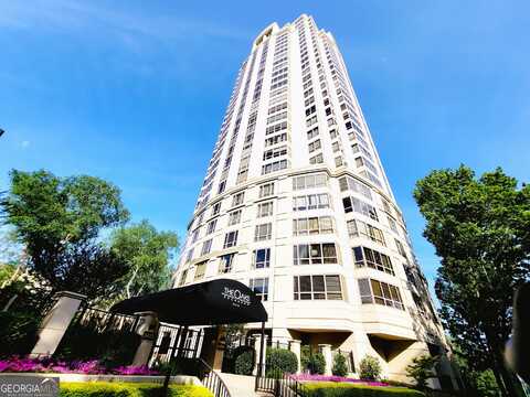 3475 Oak Valley, Atlanta, GA 30326